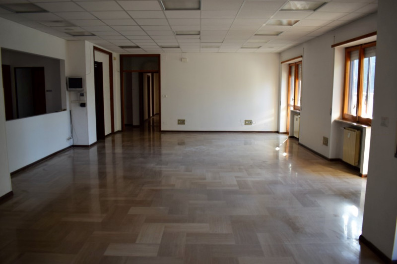 Ufficio - Loc.Com. PESCARA affitto  Centro via alcide de gasperi IMMOBILIARE BALZANO