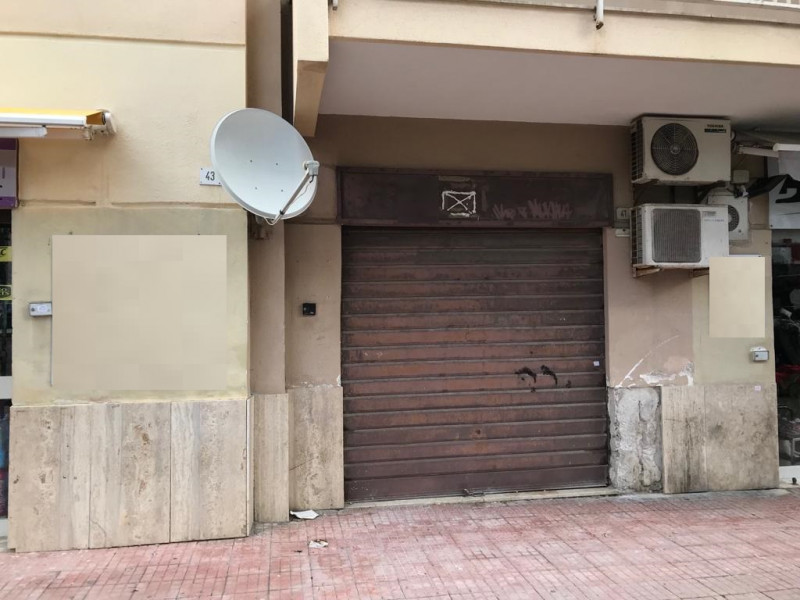 Negozio - Loc.Com. PALERMO affitto  Michelangelo Via Pietro Scaglione Idea Casa s.r.l.s.