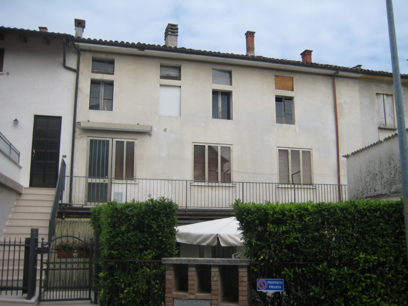 Stabile intero - Palazzo TORREBELVICINO vendita  Pievebelvicino Torrebelvicino Summit Immobiliare