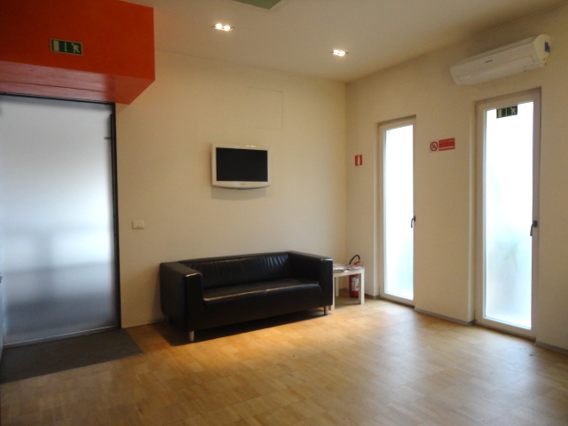 Ufficio - Loc.Com. PADOVA affitto  Ospedale Militare Via S. G. Di Verdara Agenzia Immobiliare Petrarca