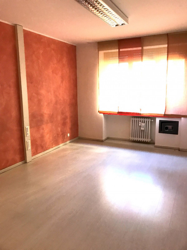 Ufficio - Loc.Com. PADOVA affitto  Tribunale - Nuovo Via Berchet Ad Casa Padova di Dardilli Nicoletta