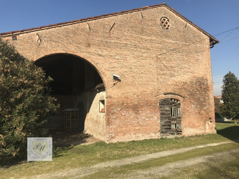  este vendita quart: este immobiliare principe umberto