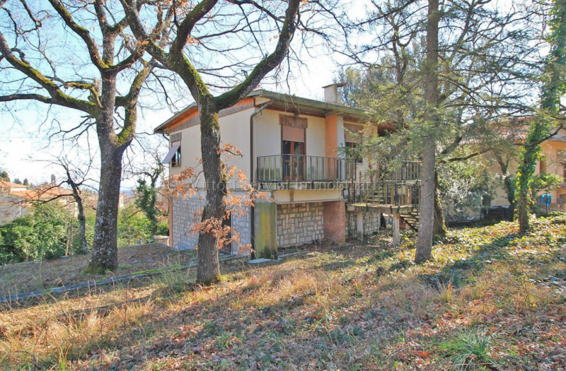 Vendita casa indipendente da ristrutturare Via Elba zona Montefollonico a Torrita Di Siena (SI) 150 mq