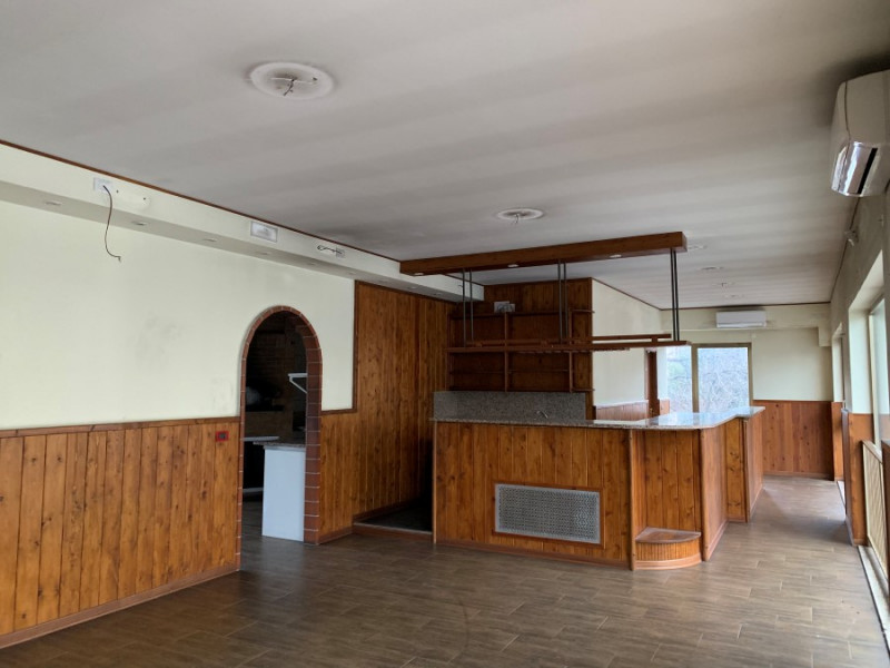 Negozio - Loc.Com. TRIESTE affitto  Semicentro Via di Vittorio 3/1 URBAN REAL ESTATE S.R.L.