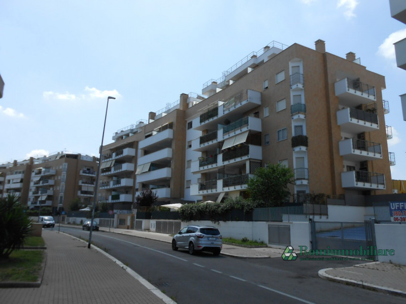 Appartamento ROMA vendita  Collatino Via Filippo Cremonesi Romimmobiliare Srl