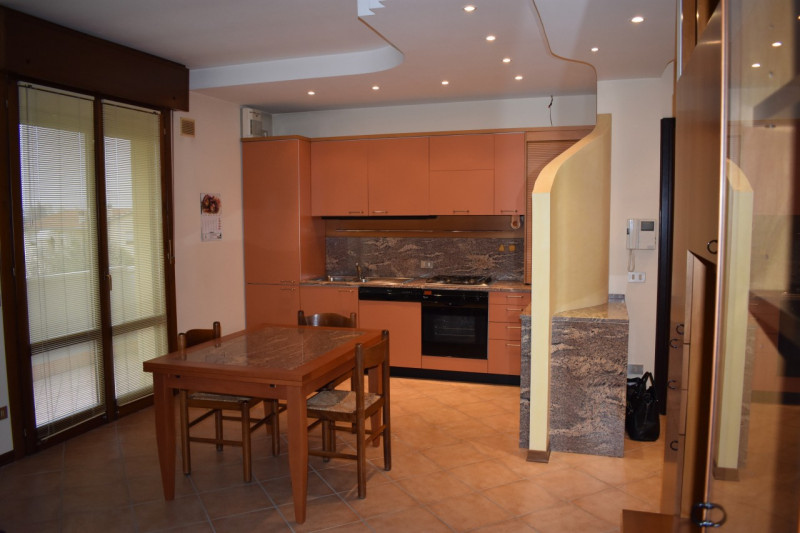 Appartamento PADOVA vendita  Crocefisso via del commissario Immobiliare LA FIDUCIA 2 di Bettella Viviana