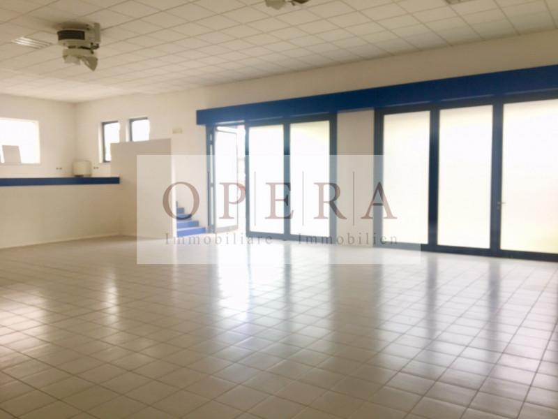 Capannone Commerciale BOLZANO vendita  Bolzano Sud via Lancia OPERA srl