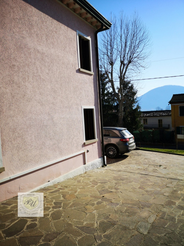 Villa Unifamiliare - Indipendente LOZZO ATESTINO vendita  Lozzo Atestino via fontanon 28 Immobiliare Principe Umberto