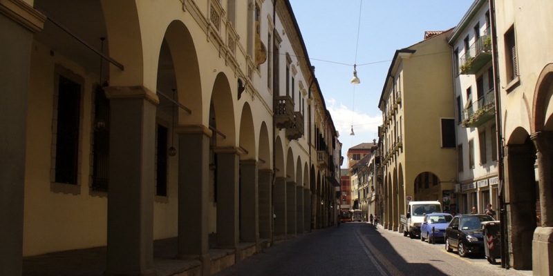 padova affitto quart: padova - centro agenzia-lampo-immobiliare-sas
