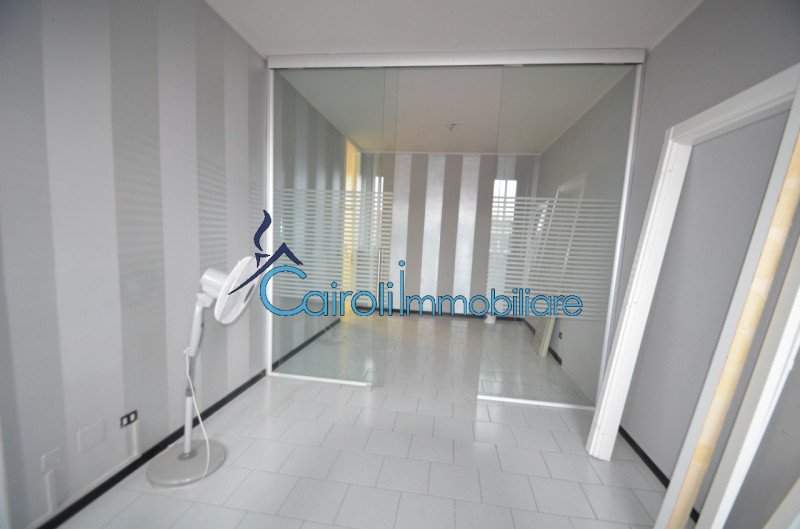 Ufficio - Loc.Com. PAVIA affitto  Ticinello - Stazione  Cairoli Immobiliare sas