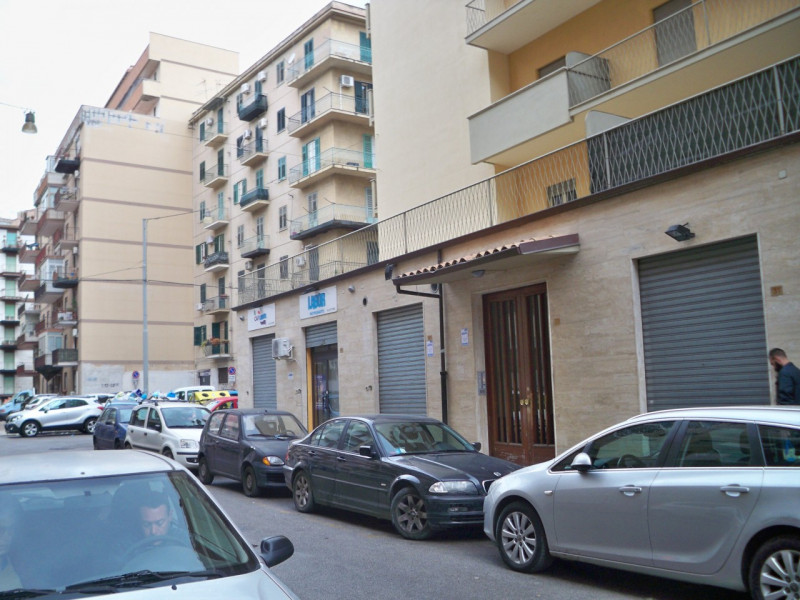 Negozio - Loc.Com. PALERMO affitto  Oreto  Idea Casa s.r.l.s.