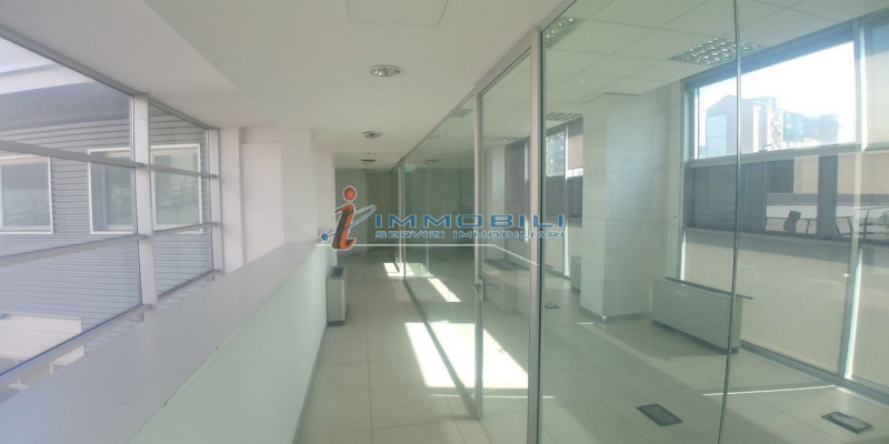 Ufficio - Loc.Com. MILANO affitto  Certosa  Immobili Servizi Immobiliari s.a.s.