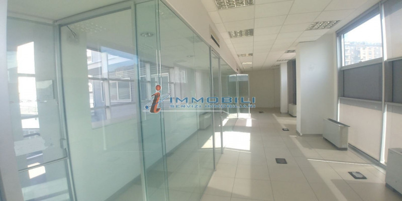 Ufficio - Loc.Com. MILANO affitto  Certosa  Immobili Servizi Immobiliari s.a.s.