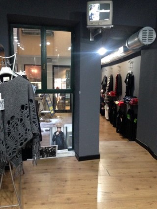 Negozio - Loc.Com. VICENZA affitto  Centro Storico Contrà Giuseppe Garibaldi Agenzia Immobiliare MORBIN di Morbin Paolo