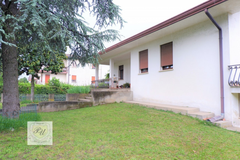 Villa Unifamiliare - Indipendente OSPEDALETTO EUGANEO vendita  Ospedaletto Euganeo - Centro via roma ovest Immobiliare Principe Umberto