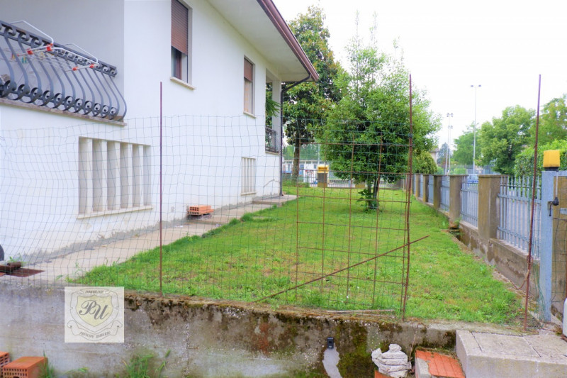 Villa Unifamiliare - Indipendente OSPEDALETTO EUGANEO vendita  Ospedaletto Euganeo - Centro via roma ovest Immobiliare Principe Umberto