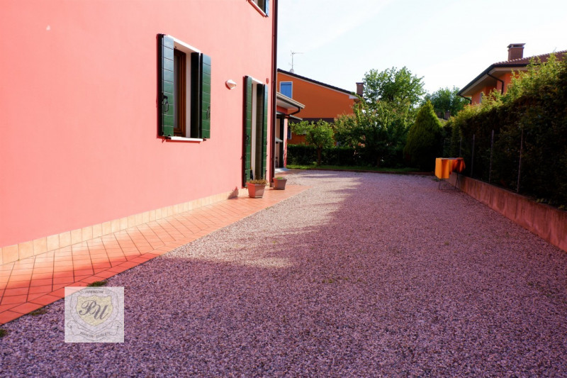 Villa Bifamiliare ITALIA vendita  Megliadino San Fidenzio - Centro via roma Immobiliare Principe Umberto