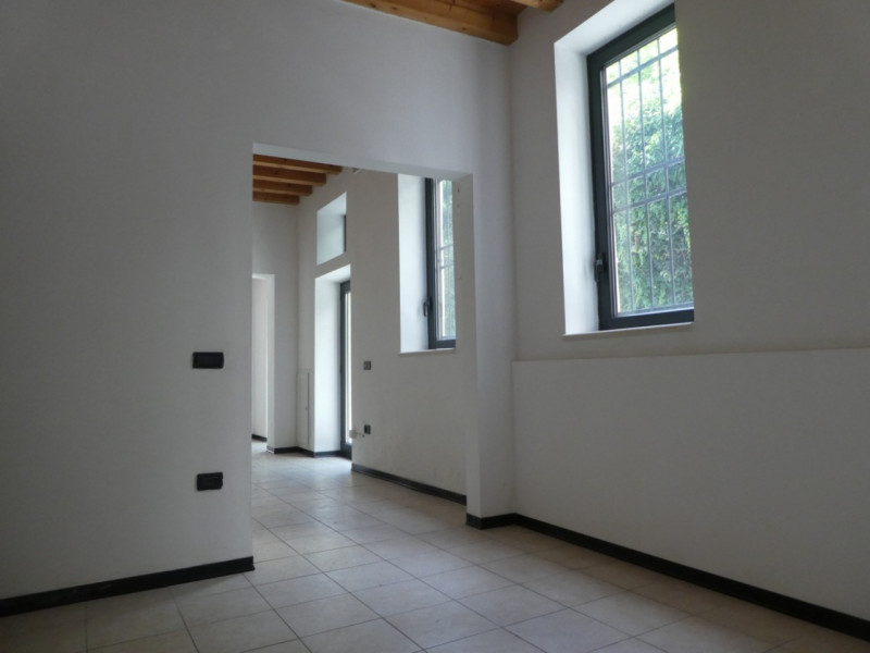 Negozio - Loc.Com. VICENZA affitto  Centro Storico  MODO IMMOBILIARE di Asset Immobiliare snc di Valente Eleonora Alessandra & C.