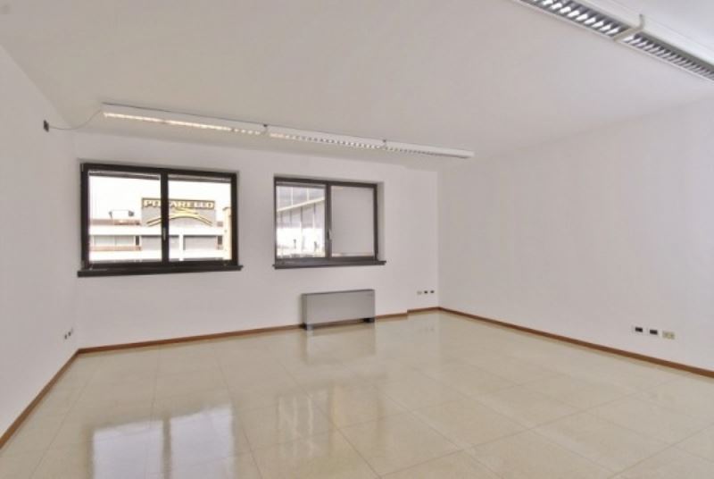 Ufficio - Loc.Com. TRENTO affitto  Trento Nord Via Brennero Ceda Immobiliare S.R.L.