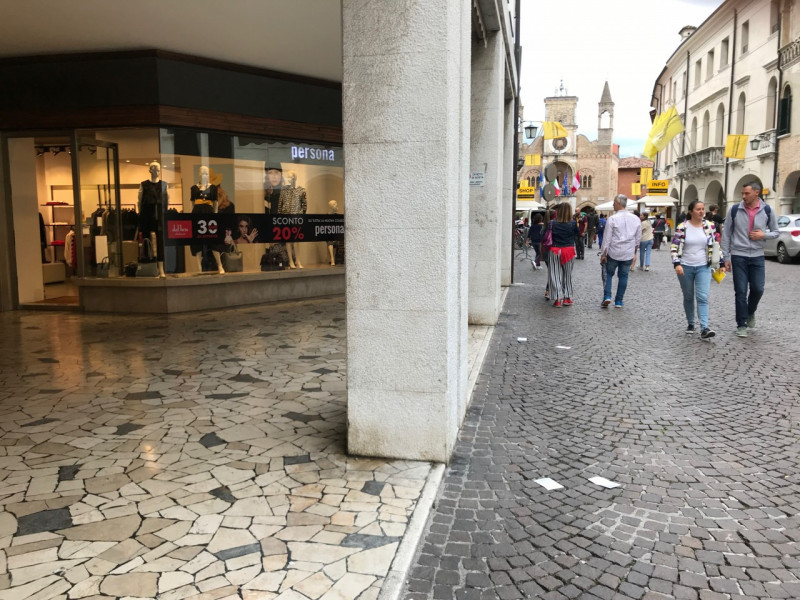 Negozio - Loc.Com. PORDENONE affitto  Centro Storico Corso Vittorio Emanuele Ad Casa Padova di Dardilli Nicoletta