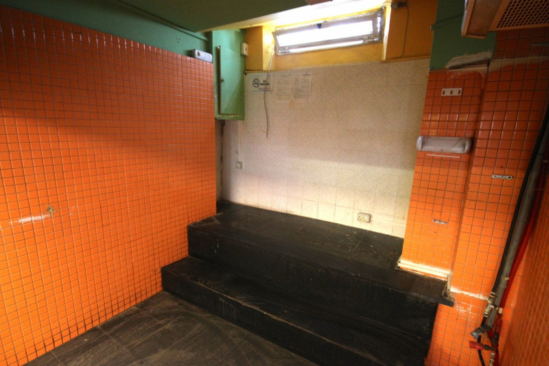 Negozio - Loc.Com. GENOVA affitto  Centro Storico VIA DI SOTTORIPA Veneta Immobiliare di Erika Zemolin