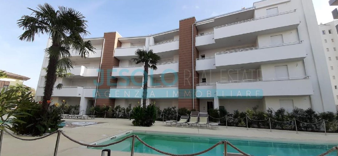 Appartamento Con Una Camera Zona Piazza Milano Jesolo Lido