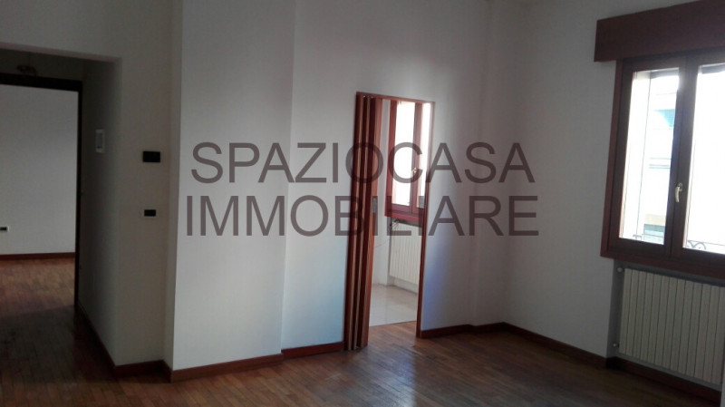  padova affitto quart: tribunale - nuovo spaziocasa-immobiliare-sas