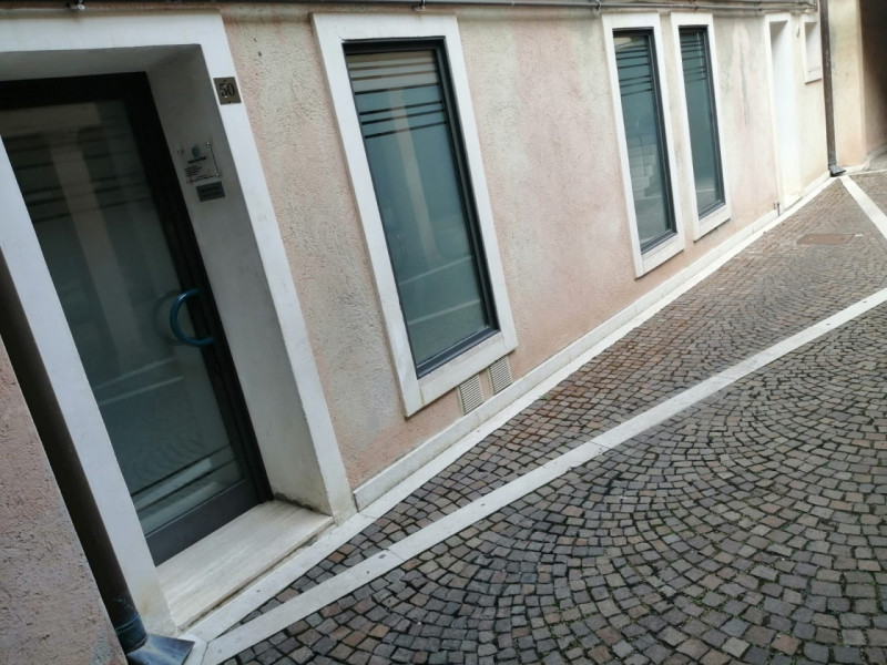 Ufficio - Loc.Com. ROVIGO affitto  Centro Via Miani Centro Rete Srl