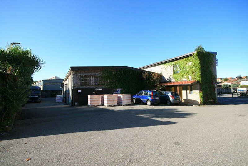 Vendita magazzino - capannone nuova costruzione a Lipomo (CO) 955 mq