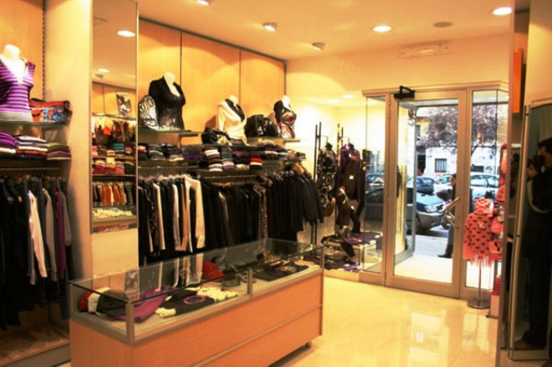 Negozio - Loc.Com. VICENZA vendita  Centro Storico Via Cesare Battisti 36100 Vicenza Agenzia Pellegrini SNC di Meda Mara & C.