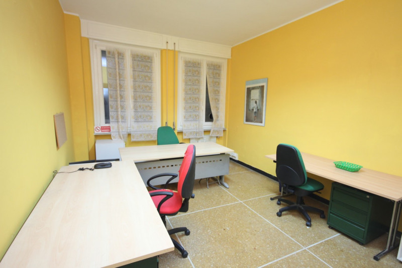 Ufficio - Loc.Com. GENOVA affitto  Centro Storico piazza de marini Veneta Immobiliare di Erika Zemolin