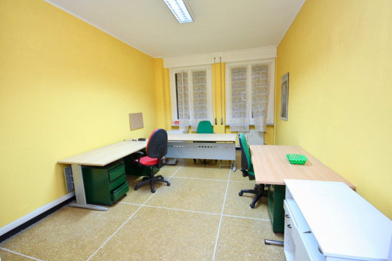 Ufficio - Loc.Com. GENOVA affitto  Centro Storico piazza de marini Veneta Immobiliare di Erika Zemolin