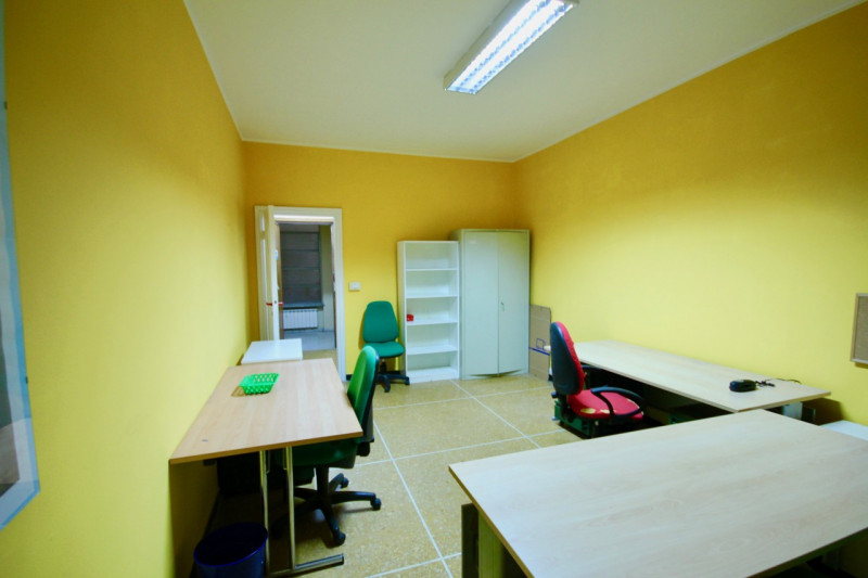 Ufficio - Loc.Com. GENOVA affitto  Centro Storico piazza de marini Veneta Immobiliare di Erika Zemolin