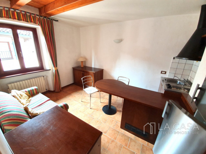  italia affitto quart: valvasone - centro studio immobiliare la casa s.a.s.