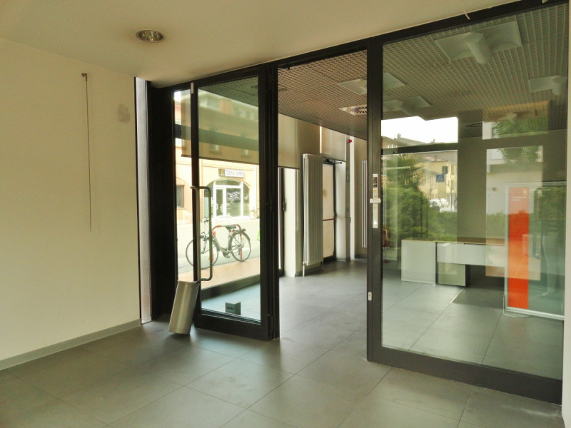 Negozio - Loc.Com. VICENZA affitto  Legione Antonini via battaglione framarin AGENZIA VICENZA sas di Marchetti Francesco via legione antonini