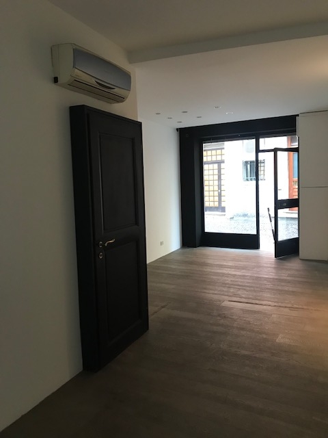 Negozio - Loc.Com. PADOVA affitto  Piazze  La Piramide Agenzia Immobiliare