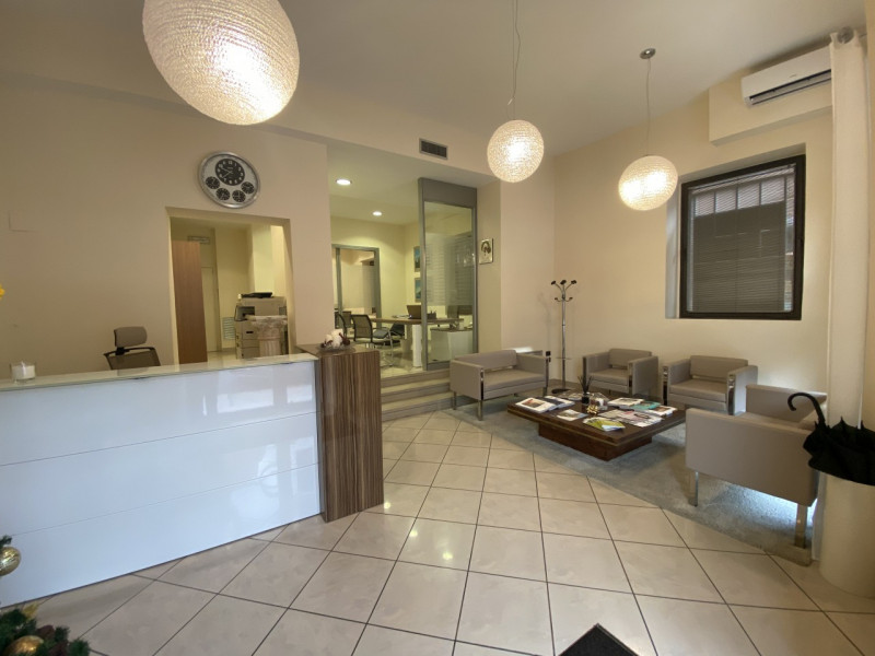 Negozio - Loc.Com. VERONA affitto  Centro Storico  Immobiliare Piasente