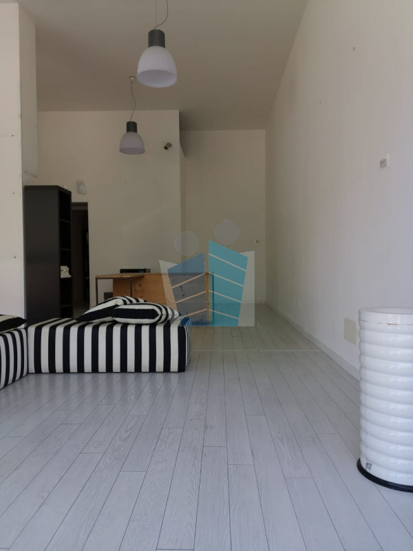 Negozio - Loc.Com. LECCE affitto  Mazzini Viale Japigia Idee Immobiliari