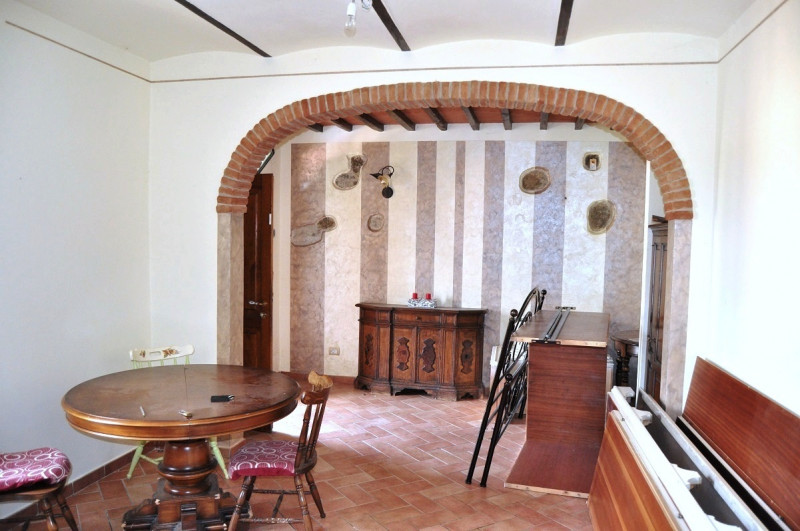 Villa Unifamiliare - Indipendente MONTEVARCHI vendita  Pestello  Studio Immobiliare Balsimelli