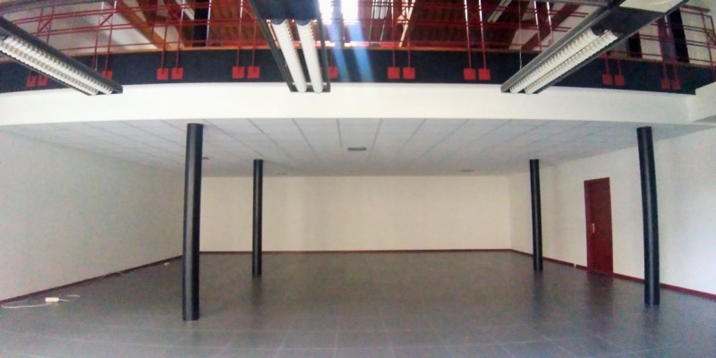 Ufficio - Loc.Com. VICENZA affitto  Vicenza - Centro VIALE ROMA AGENZIA VICENZA sas di Marchetti Francesco via legione antonini