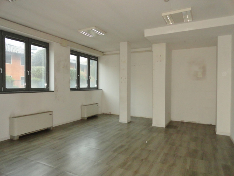 Ufficio - Loc.Com. VICENZA affitto  Borgo Casale - Stadio - Corso Padova viale trissino AGENZIA VICENZA sas di Marchetti Francesco via legione antonini