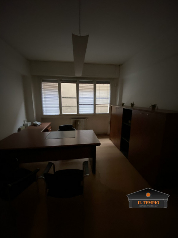 Ufficio - Loc.Com. VICENZA affitto  Centro Storico Viale roma 5 Agenzia Il Tempio LG di Luca Galzignato