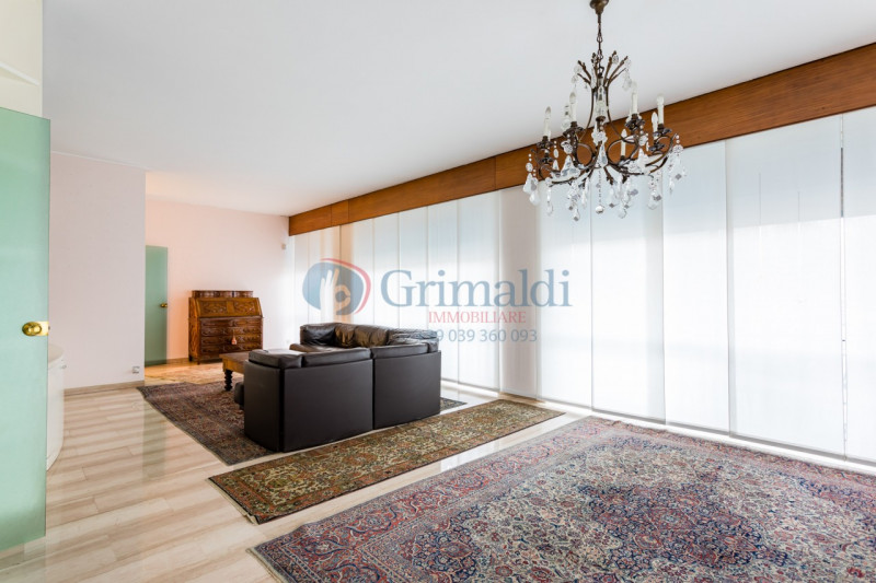 Appartamento MONZA vendita  Monza - Centro Via Sacconi 8 CMB Immobiliare Srl