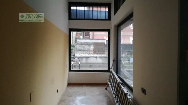 Affitto attività commerciale Via Cao Del Pra 46 zona Lugagnano a Sona (VR) 65 mq