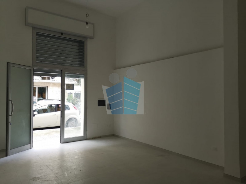 Negozio - Loc.Com. LECCE affitto  San Lazzaro Via Michelangelo Schipa Idee Immobiliari
