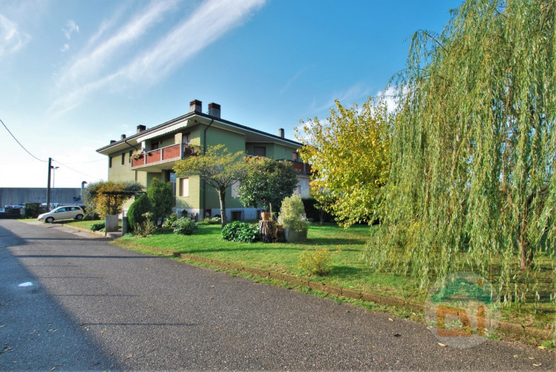 Vendita appartamento in buone condizioni Via Vino Dell Pace a Cormons (GO) 75 mq