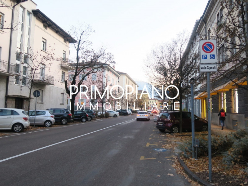 Negozio - Loc.Com. TRENTO affitto  Semicentro Via Rosmini Primopiano Immobiliare S.r.l.s.