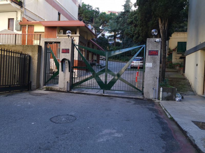 Vendita appartamento in buone condizioni zona Reggio Campi a Reggio Di Calabria (RC) 158 mq