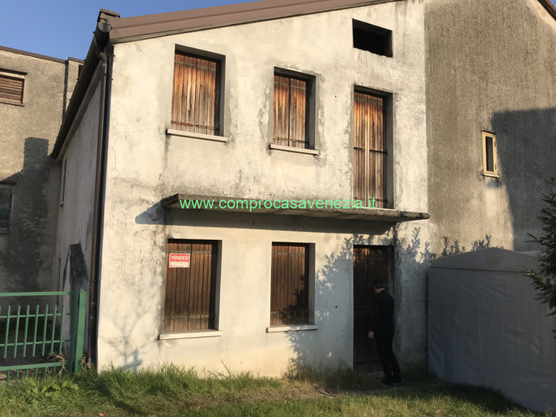 Vendita rustico / casale Via Bartolomei zona Alano di Piave a Alano Di Piave (BL) 90 mq