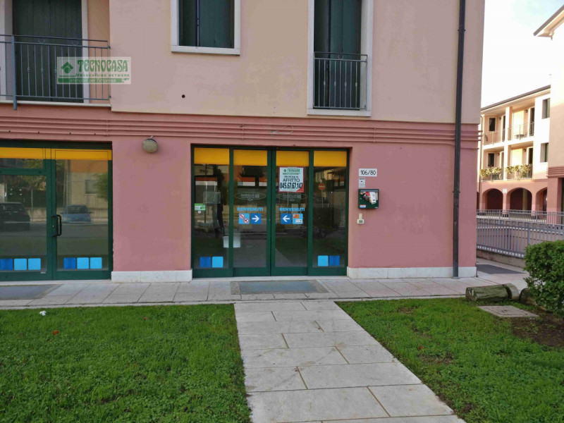 Vendita attività commerciale Via Crescini a Sant'ambrogio Di Valpolicella (VR) 135 mq